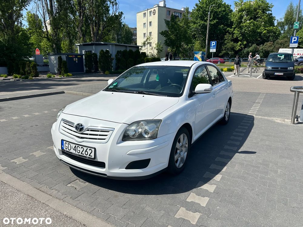 Toyota Avensis 2.0 D-4D Luna - 1