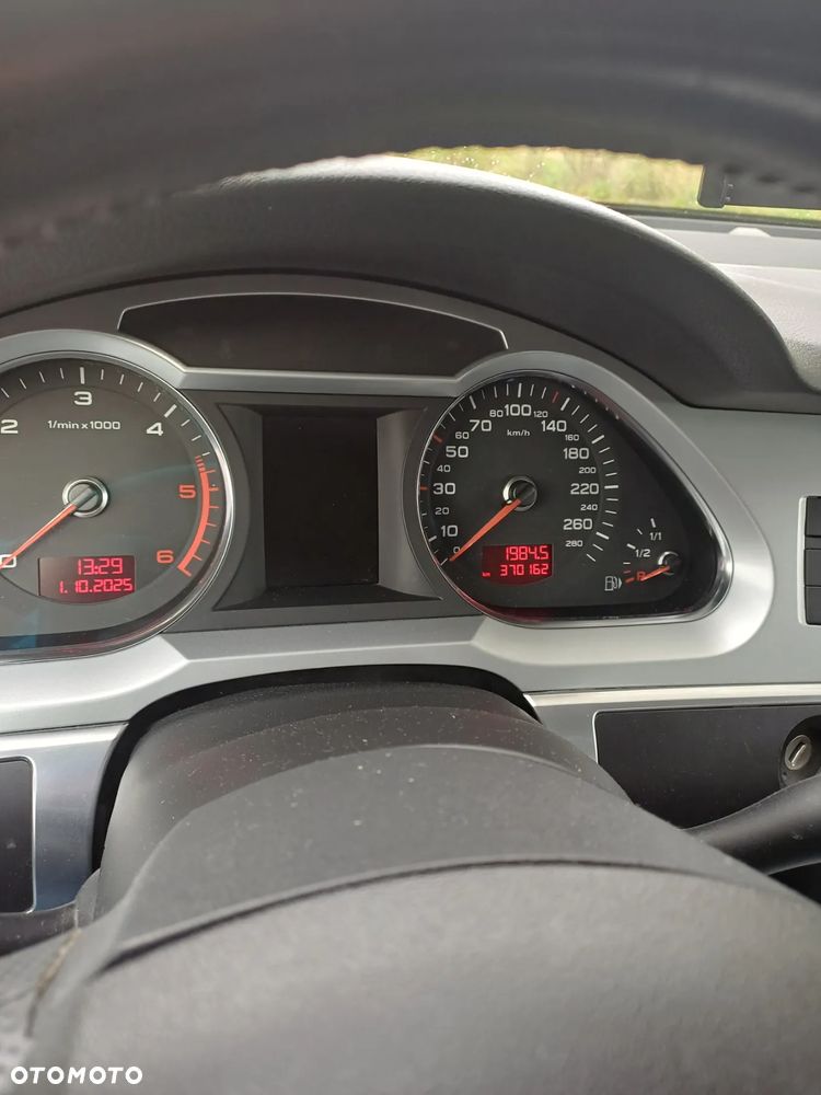 Audi A6 - 4