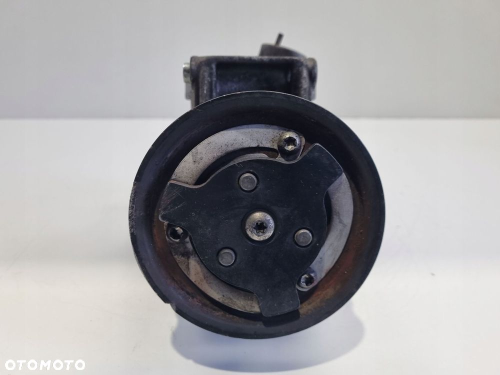 SPRĘŻARKA KLIMATYZACJI VW Golf VI 2.0 TDI _ pompa 5N0820803A - 6