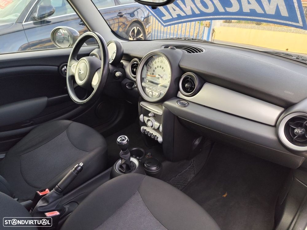 MINI 3 Portas One 1.4 - 17