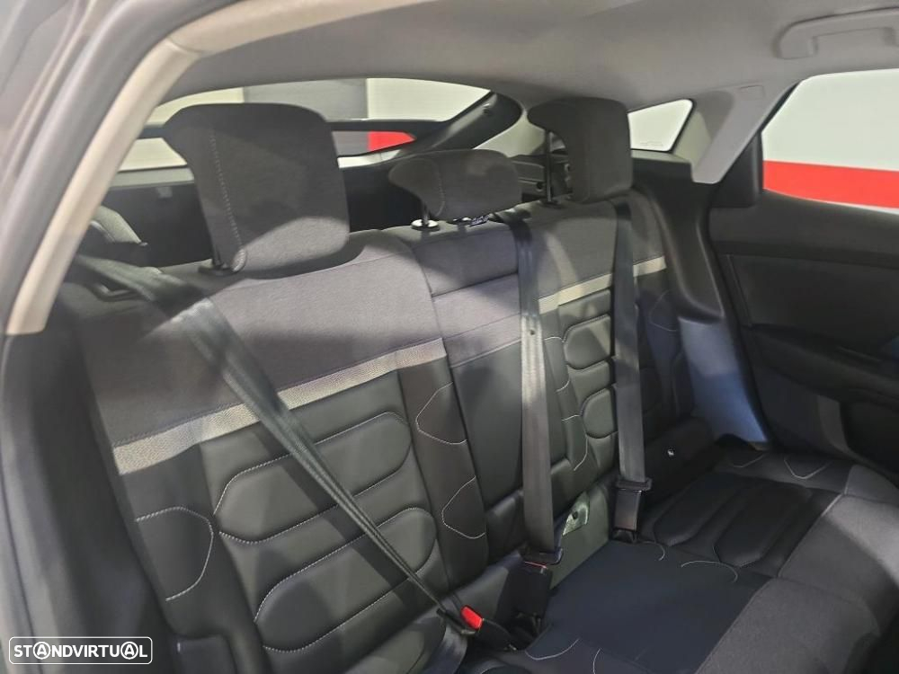 Citroën e-C4 50 kWh Shine - 2
