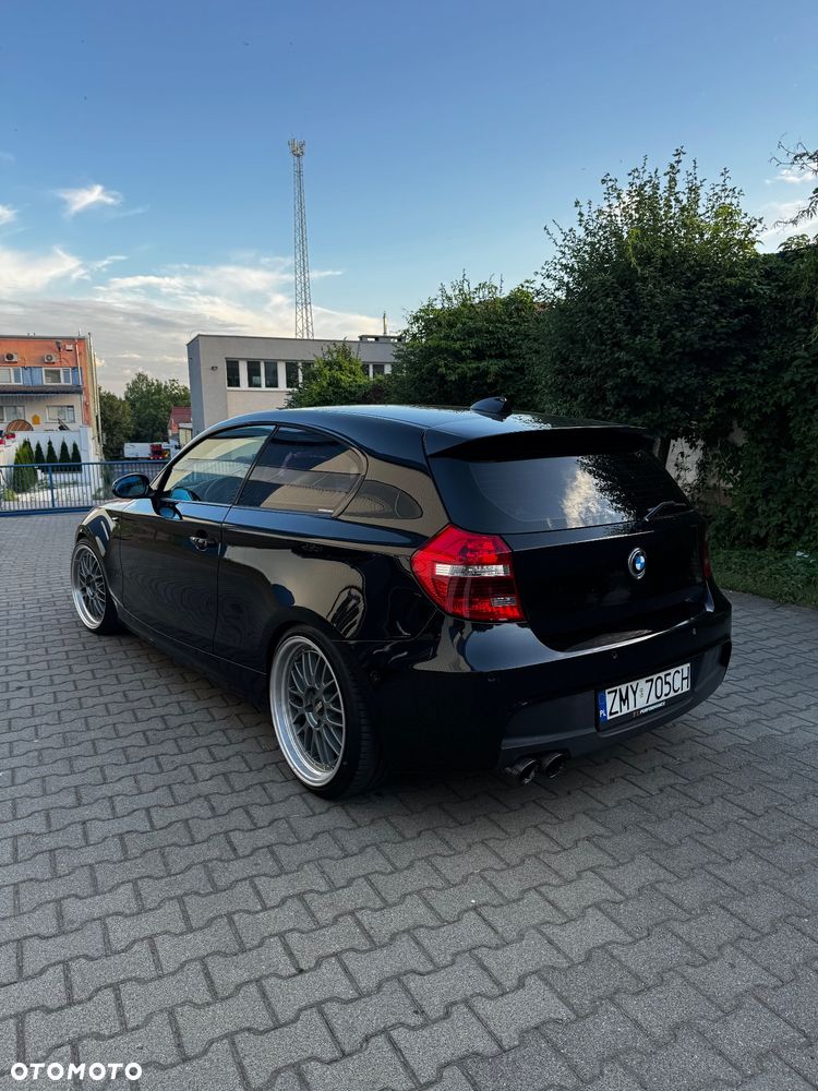 BMW Seria 1 123d - 5