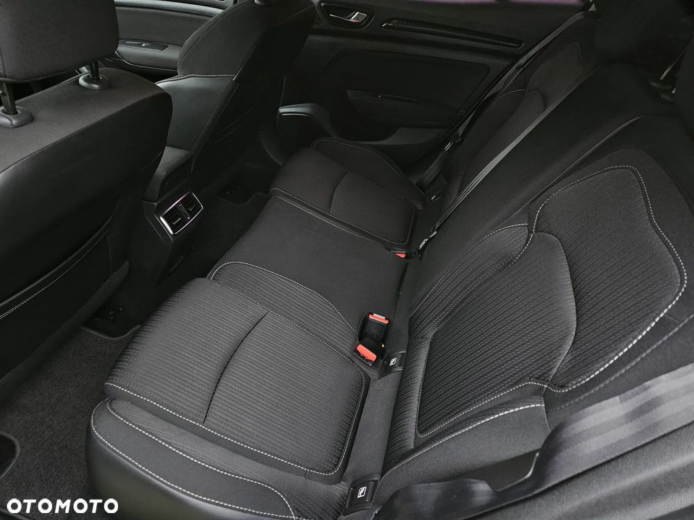 Renault Megane ENERGY TCe 100 LIFE - 30