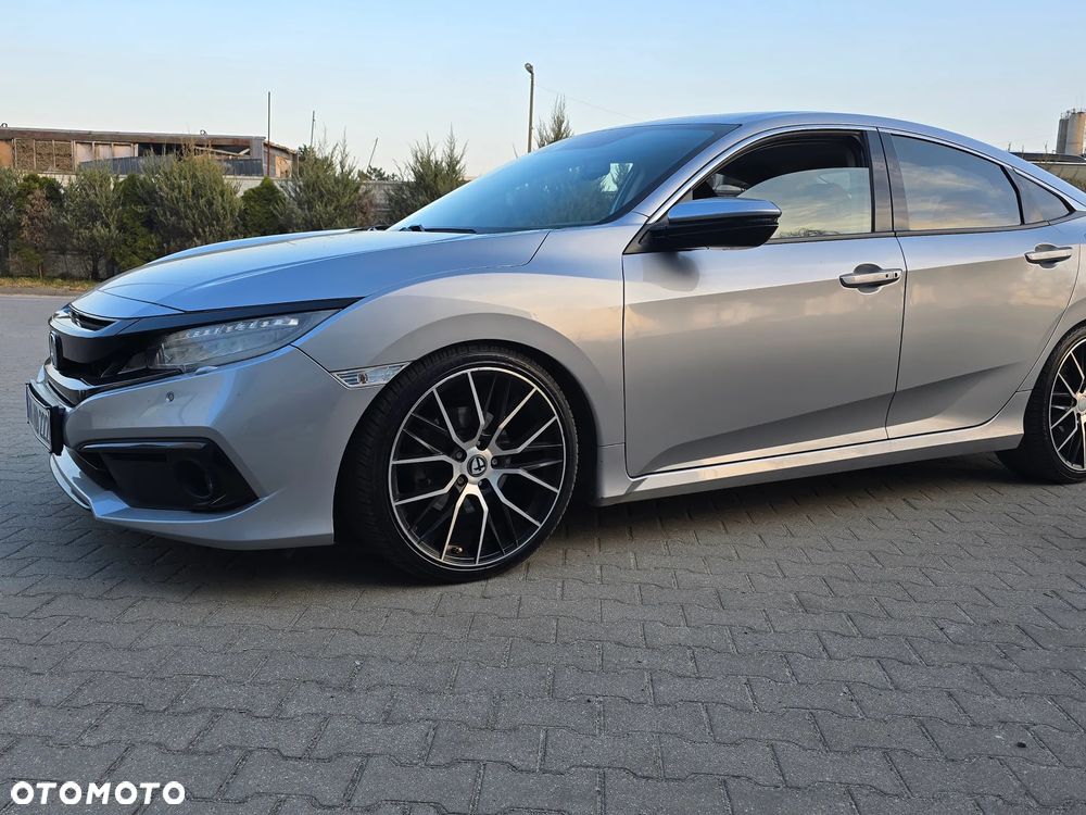 Honda Civic 1.5 i-VTEC Turbo CVT Executive - 16