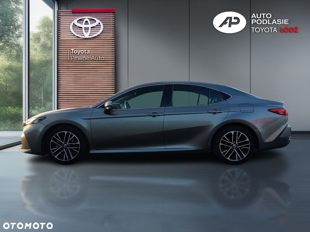 Toyota Camry - 9