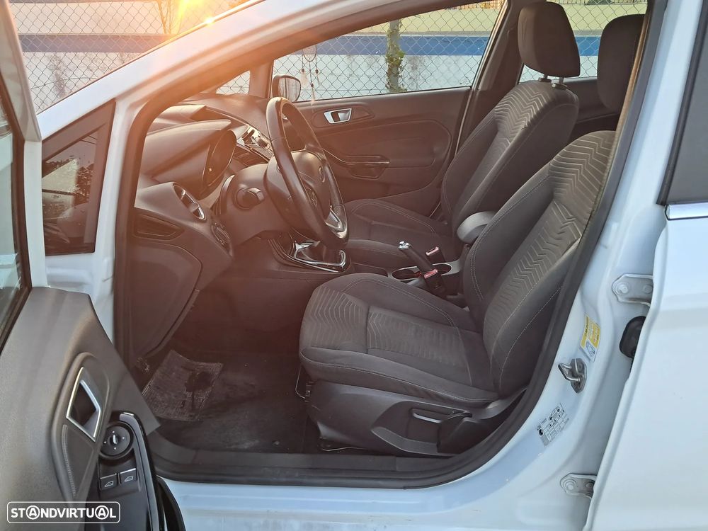 Ford Fiesta 1.5 TDCi Titanium - 8