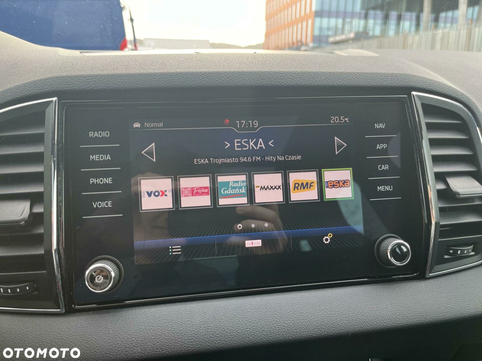 Skoda Karoq 2.0 TDI SCR 4x4 Sportline DSG - 22