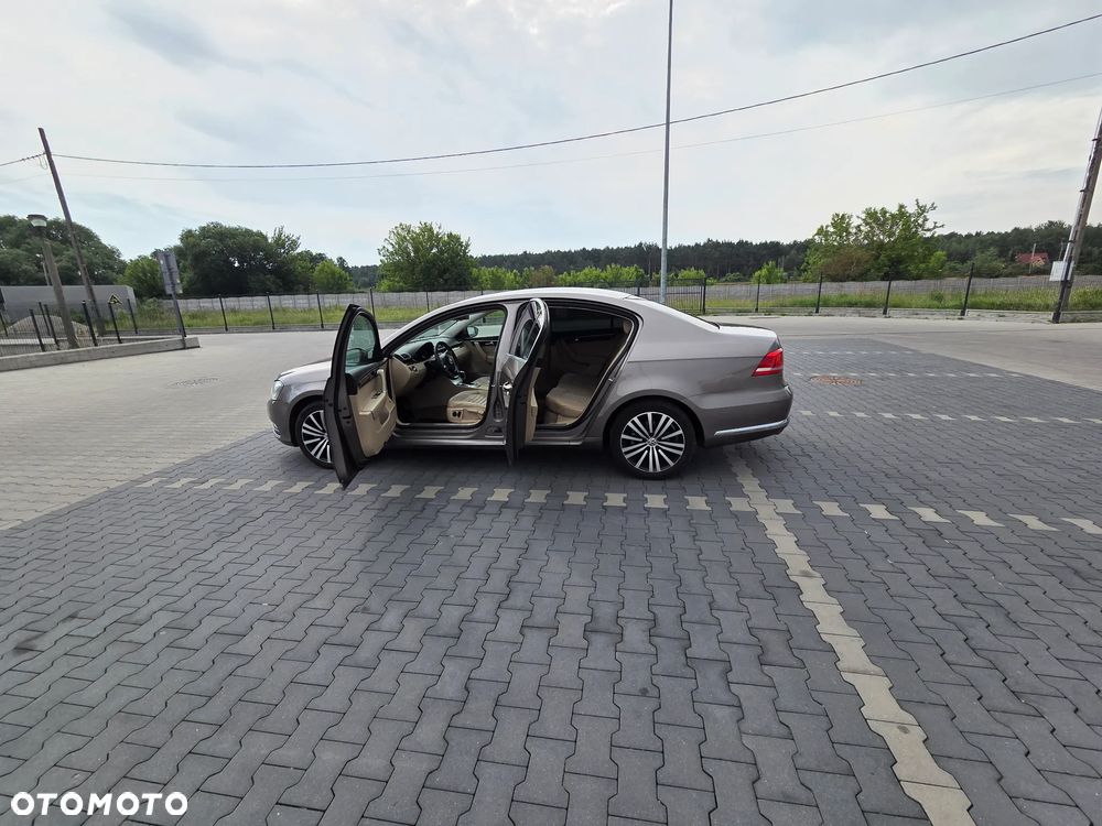 Volkswagen Passat 1.8 TSI Comfortline DSG - 16