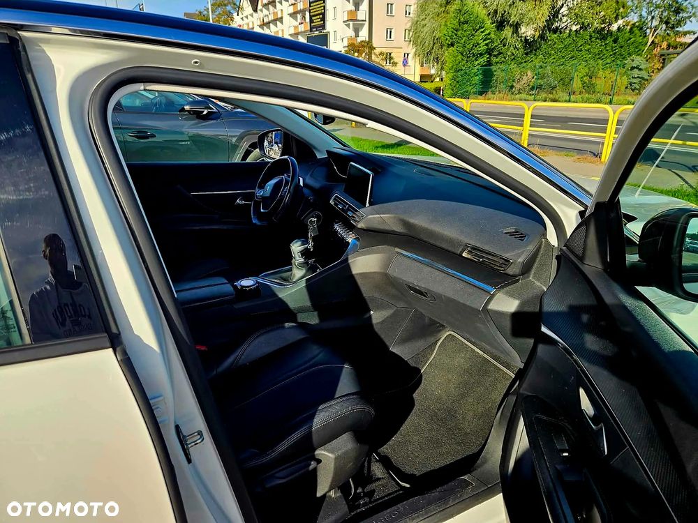 Peugeot 3008 - 8