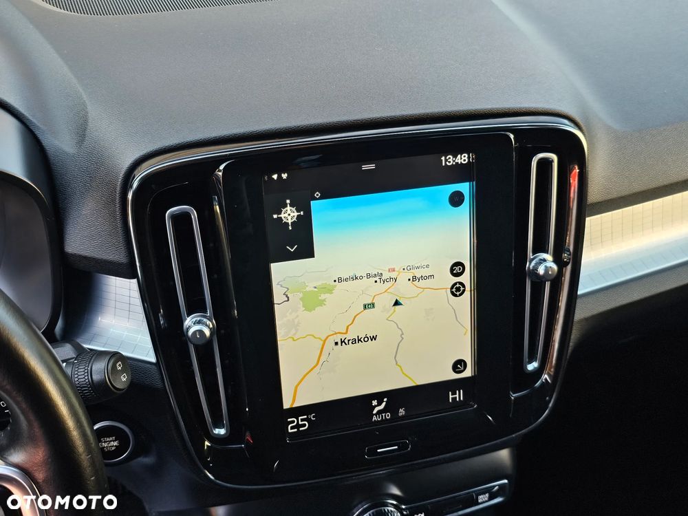 Volvo XC 40 D3 SCR Momentum - 27