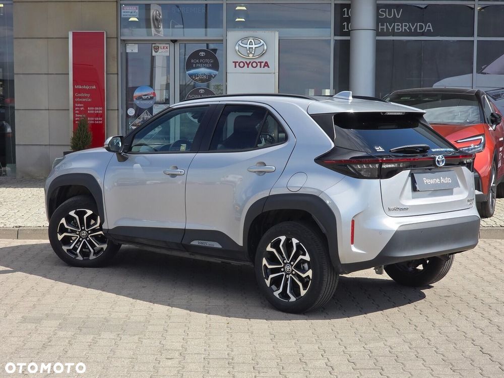 Toyota Yaris Cross Hybrid 1.5 Comfort 4x4 - 4