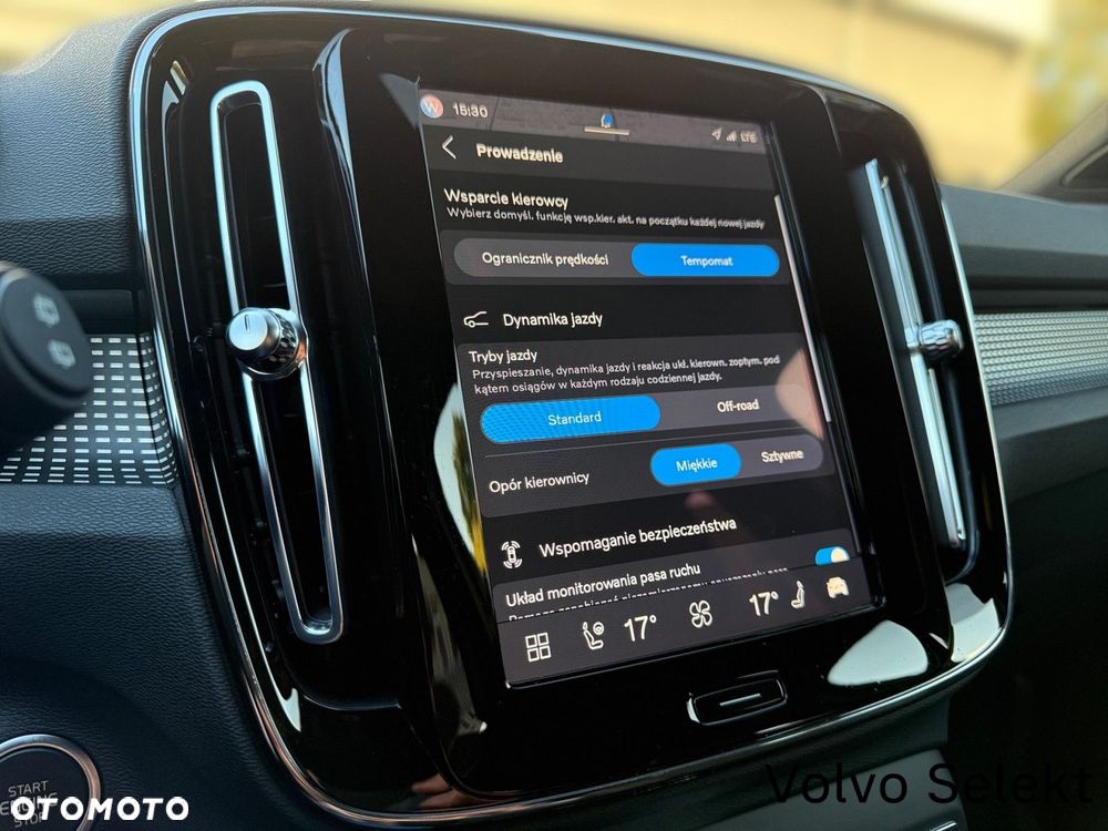 Volvo XC 40 - 24