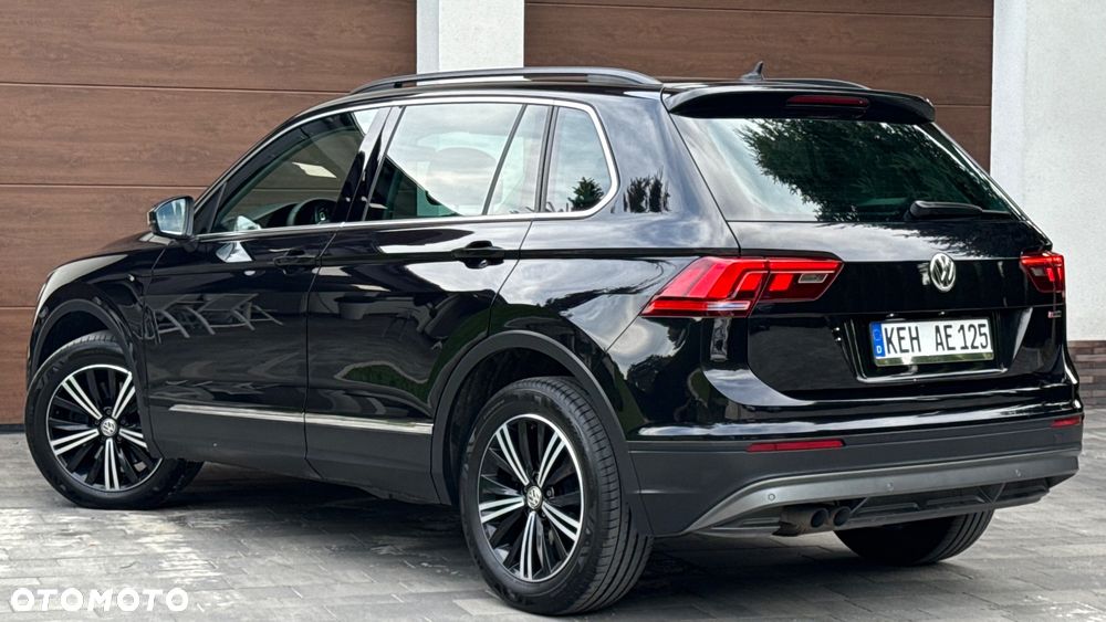 Volkswagen Tiguan - 2