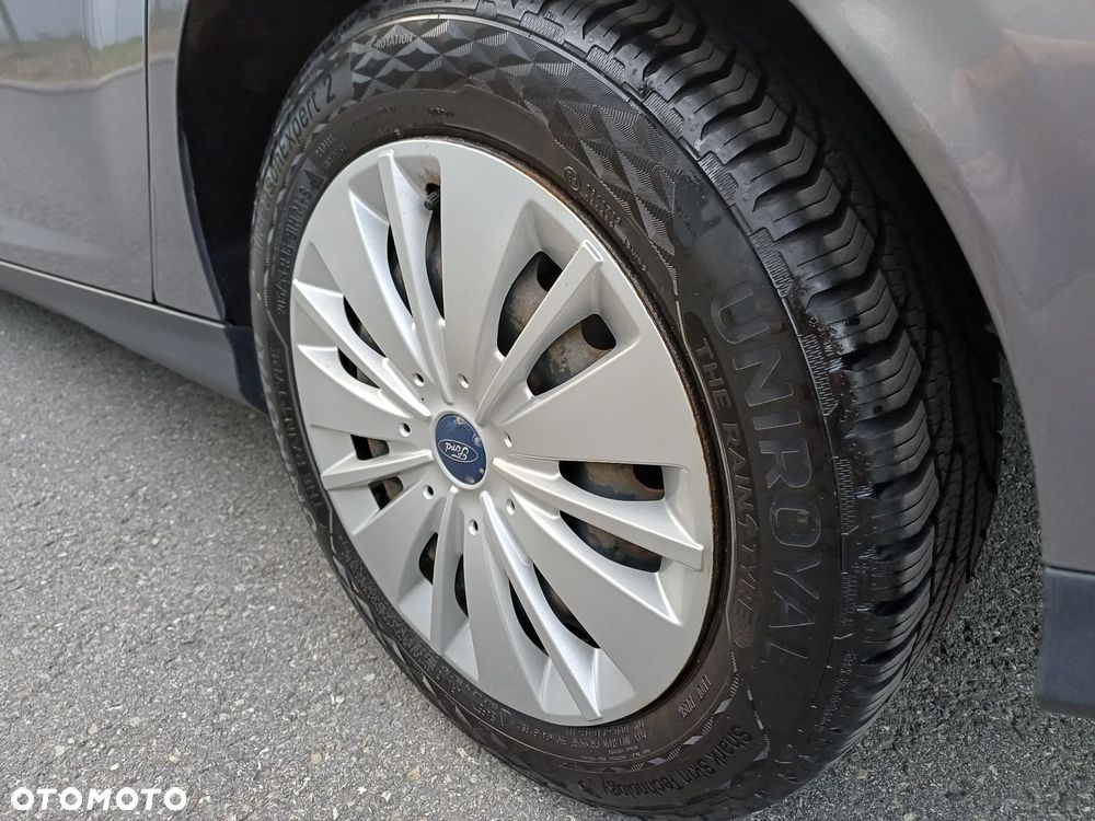 Ford Focus 1.6 Trend - 19