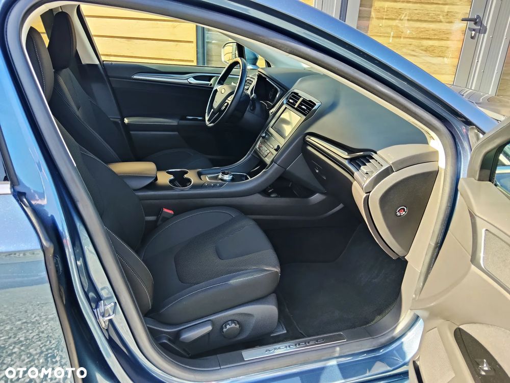 Ford Mondeo 2.0 EcoBlue Titanium - 25