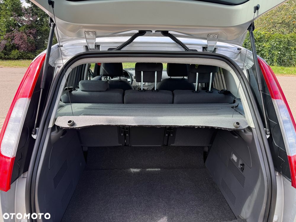 Ford Focus C-Max 2.0 Trend - 25
