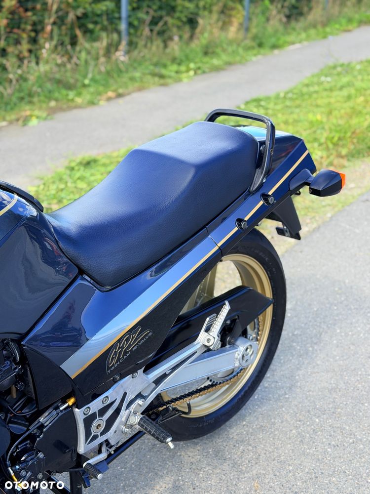 Kawasaki GPZ - 12