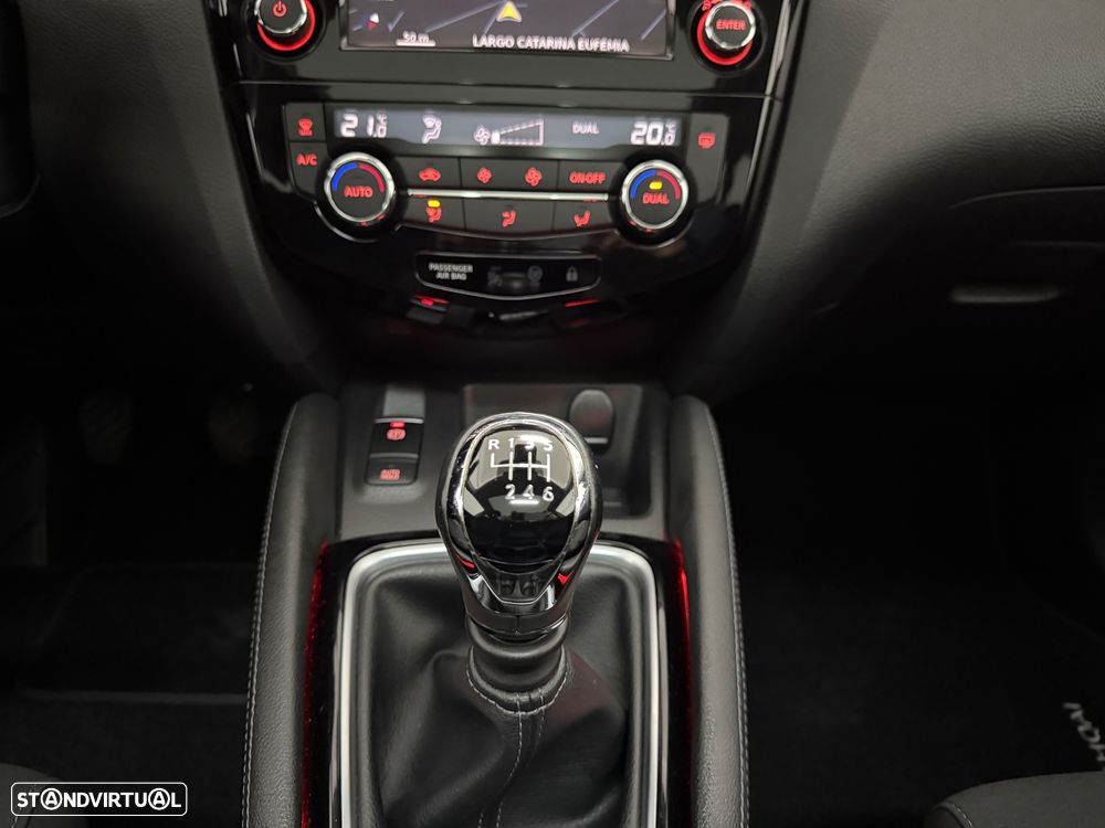 Nissan Qashqai 1.5 dCi N-Connecta 18 - 17