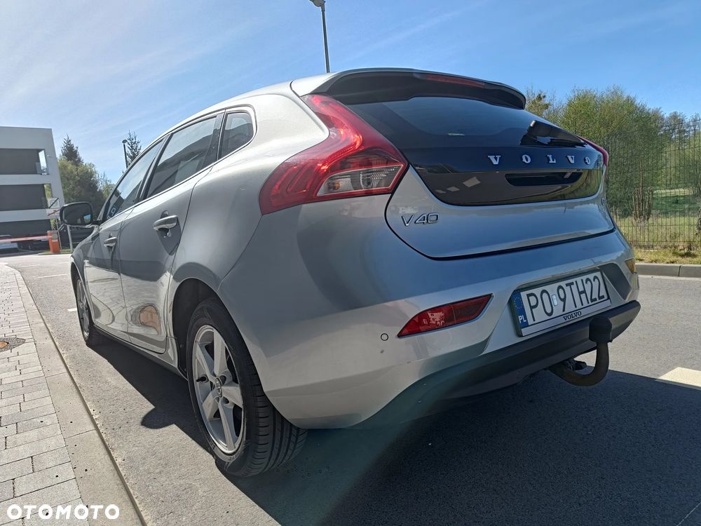Volvo V40 D2 Momentum - 7