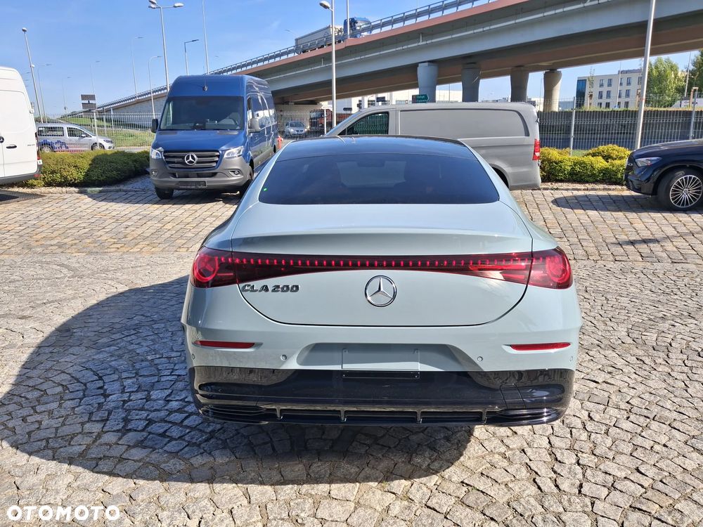 Mercedes-Benz CLA 200 mHEV 8G-DCT - 6
