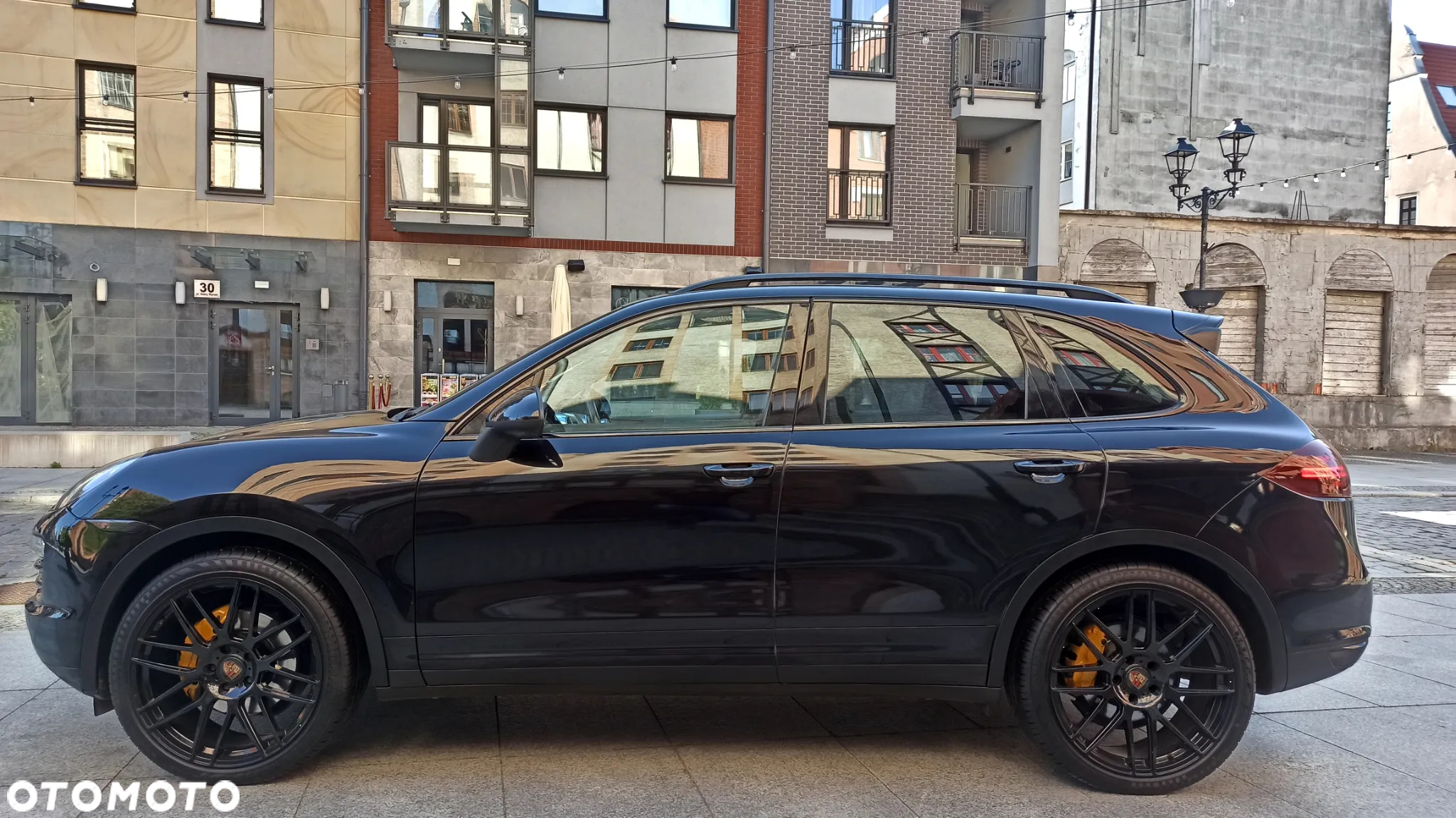 Porsche Cayenne Platinum Edition - 2