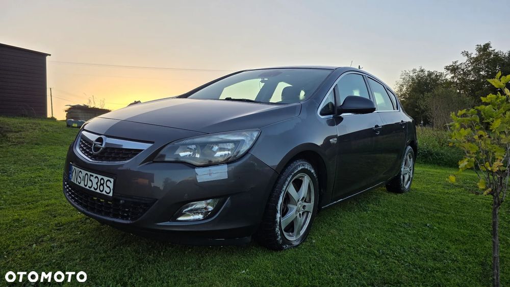 Opel Astra 1.7 CDTI Cosmo - 6