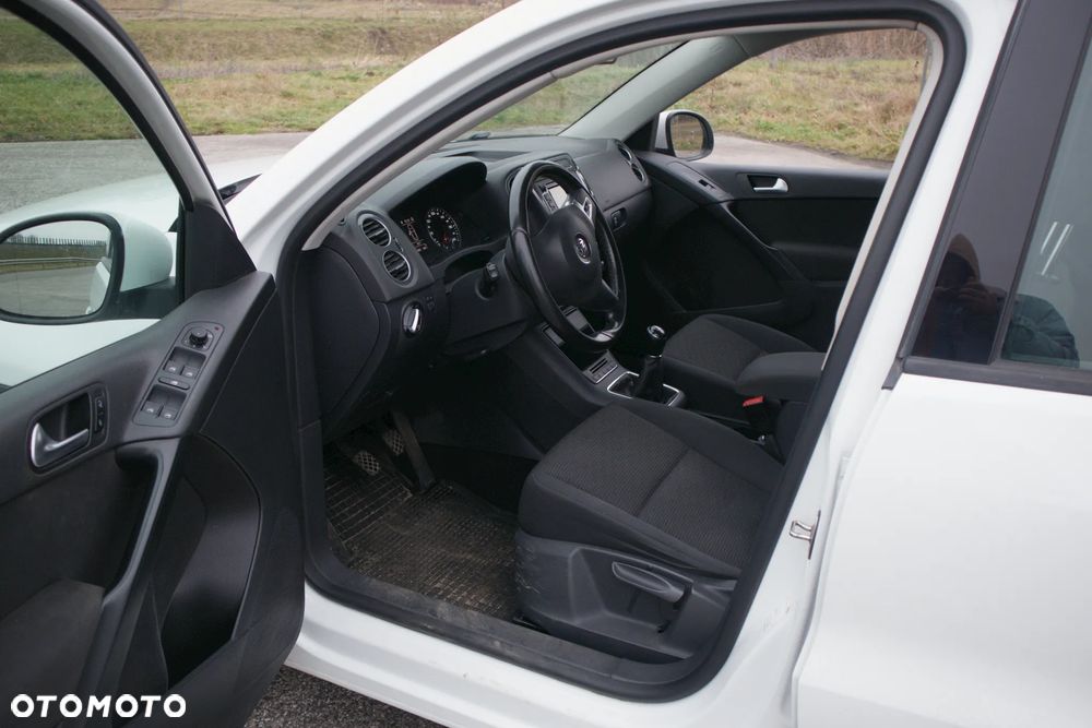 Volkswagen Tiguan 2.0 TDI DPF BlueMotion Technology Trend & Fun - 18