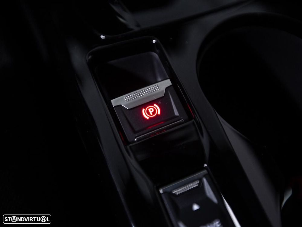 Peugeot e-2008 50 kWh Active - 17