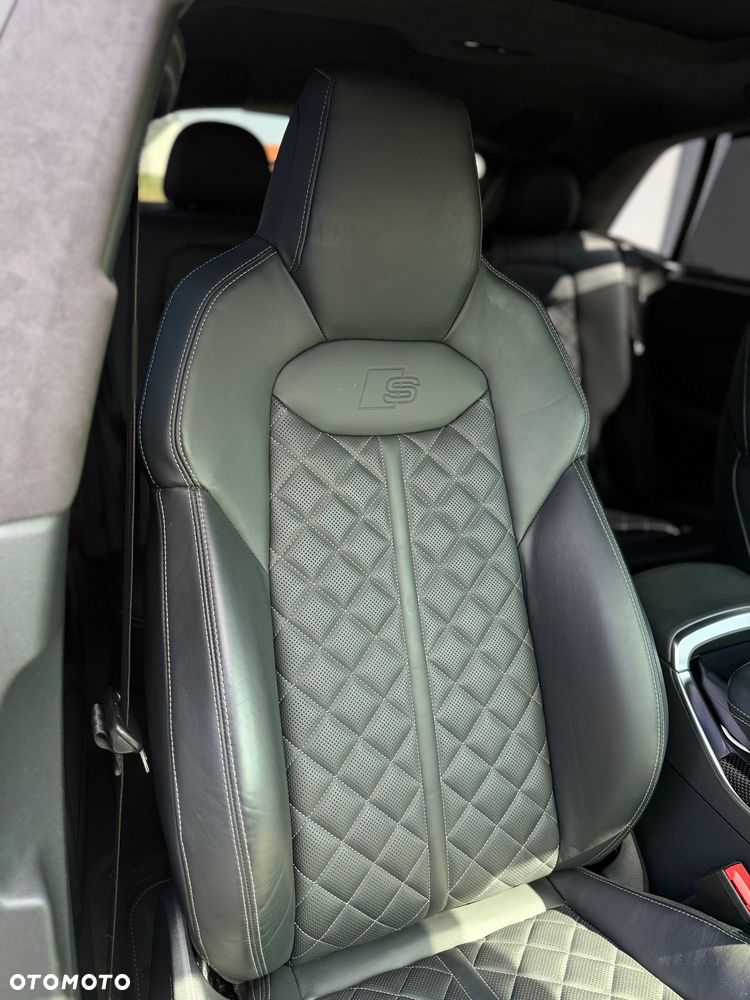 Audi SQ8 TFSI quattro tiptronic - 15