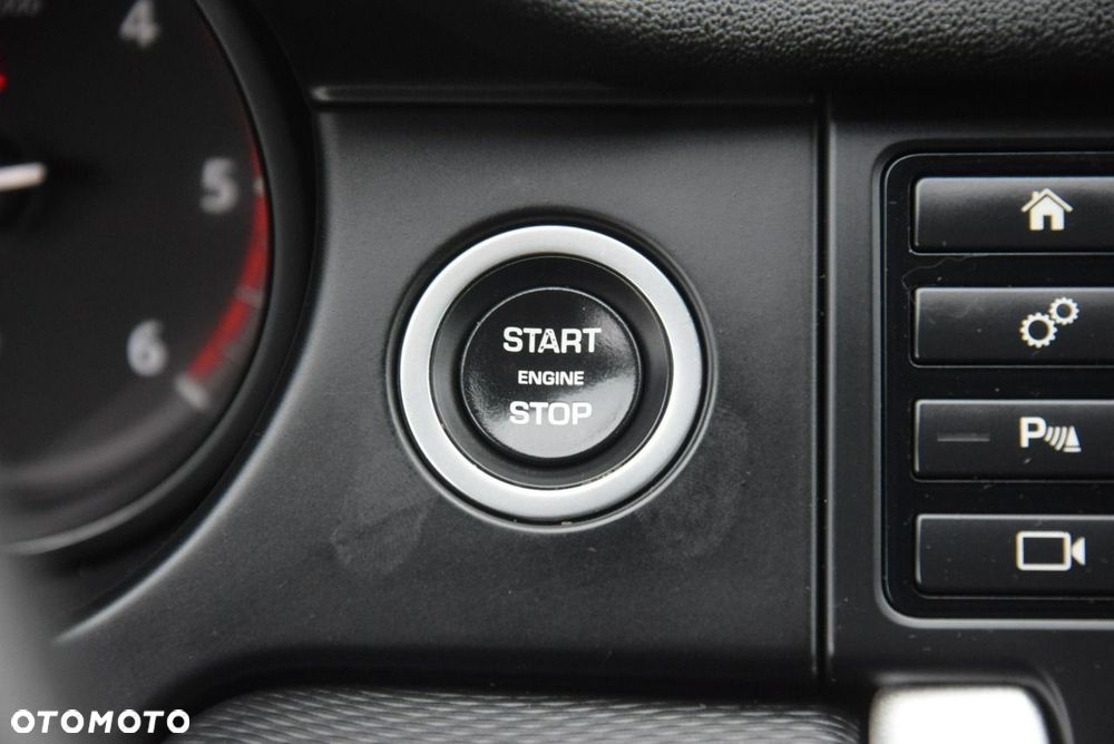 Land Rover Discovery Sport D150 R-Dynamic - 28