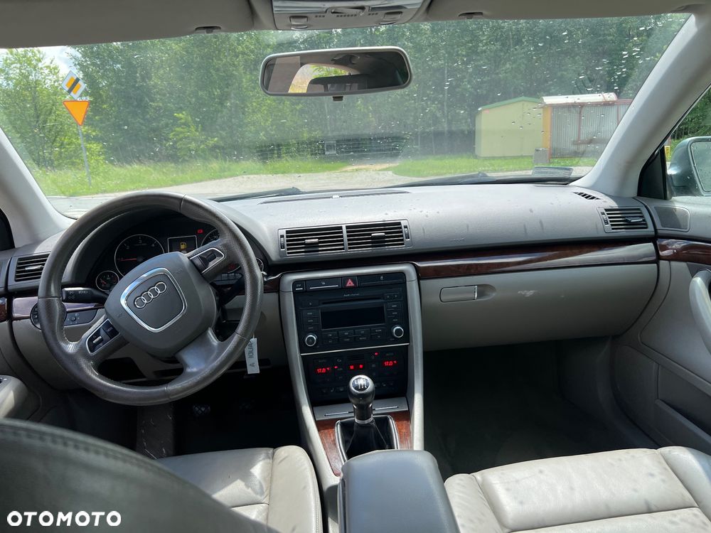 Audi A4 Avant 2.0 TDI - 9