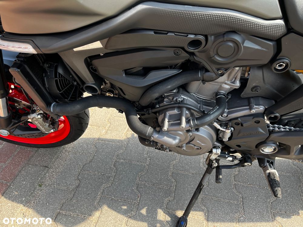 Ducati Monster - 13