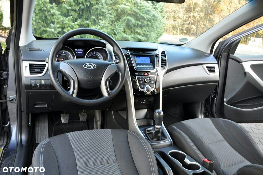 Hyundai i30 1.4 Comfort - 28