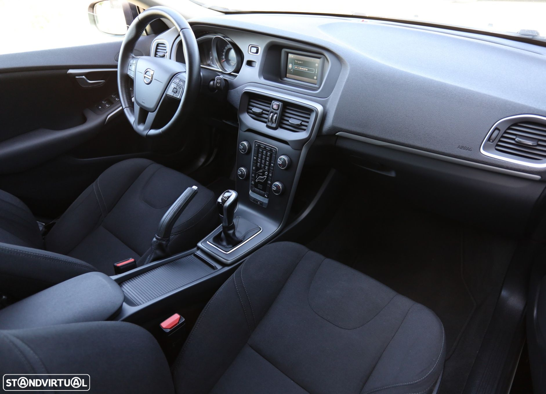 Volvo V40 2.0 D2 Momentum - 14