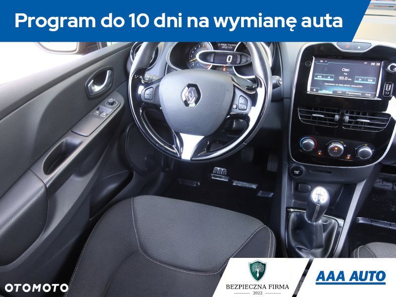 Renault Clio - 9