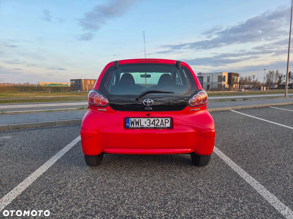 Toyota Aygo CoolRed - 4