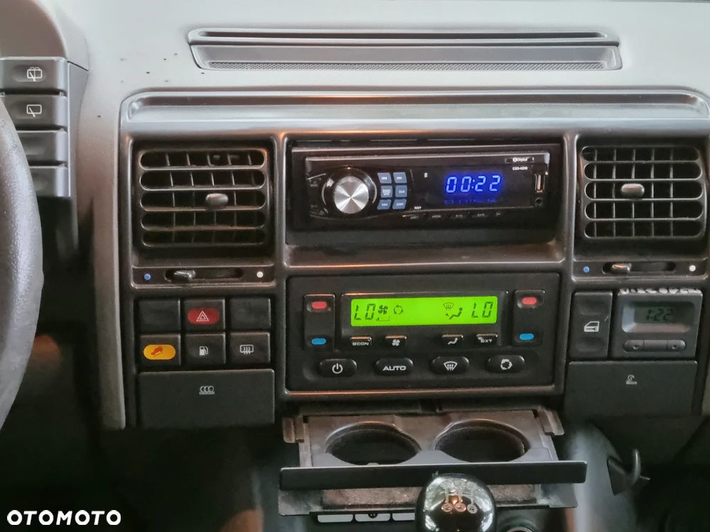 Land Rover Discovery - 13