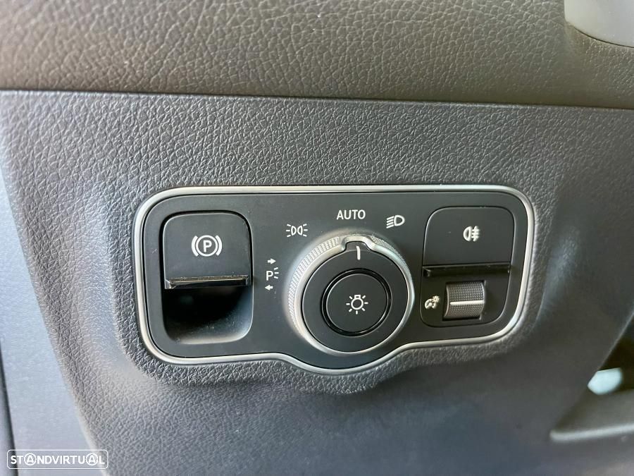 Mercedes-Benz EQB 300 4Matic Progressive - 17