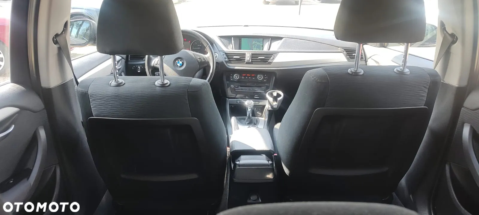 BMW X1 sDrive16d - 12