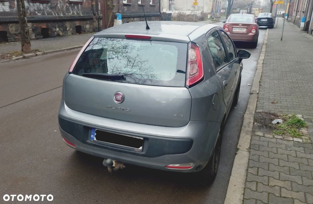 Fiat Punto Evo 1.4 8V Estiva Blue&Me - 6