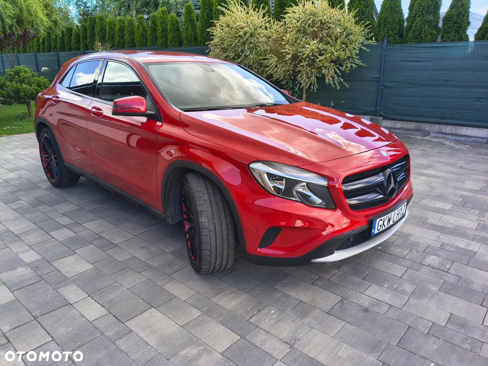 Mercedes-Benz GLA - 7