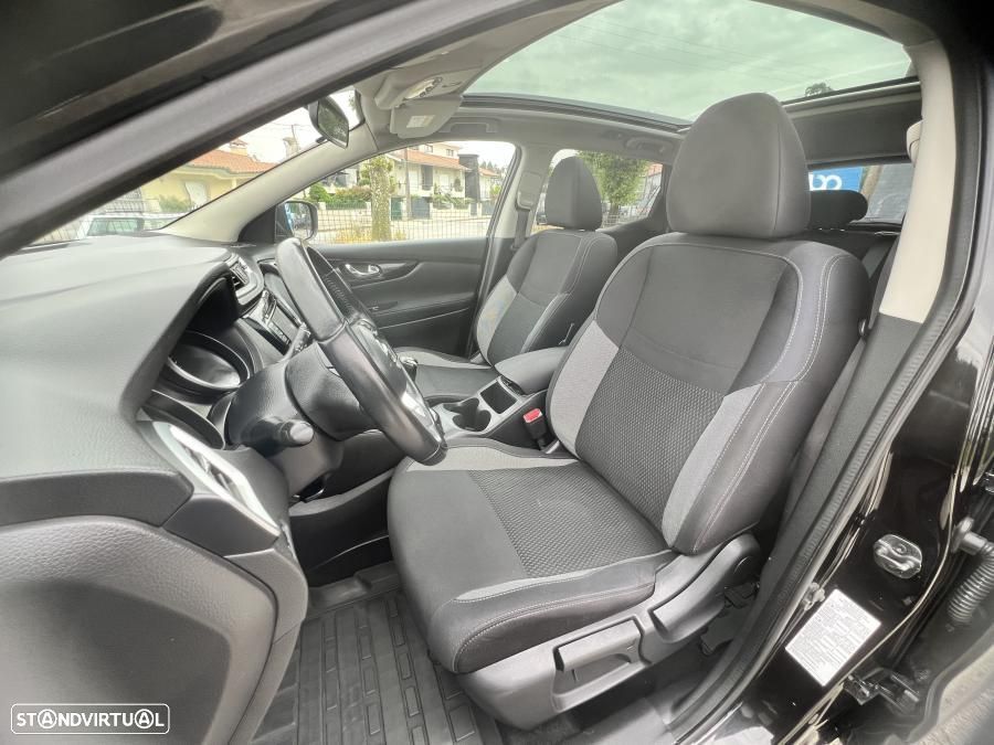 Nissan Qashqai 1.5 dCi N-Connecta - 16