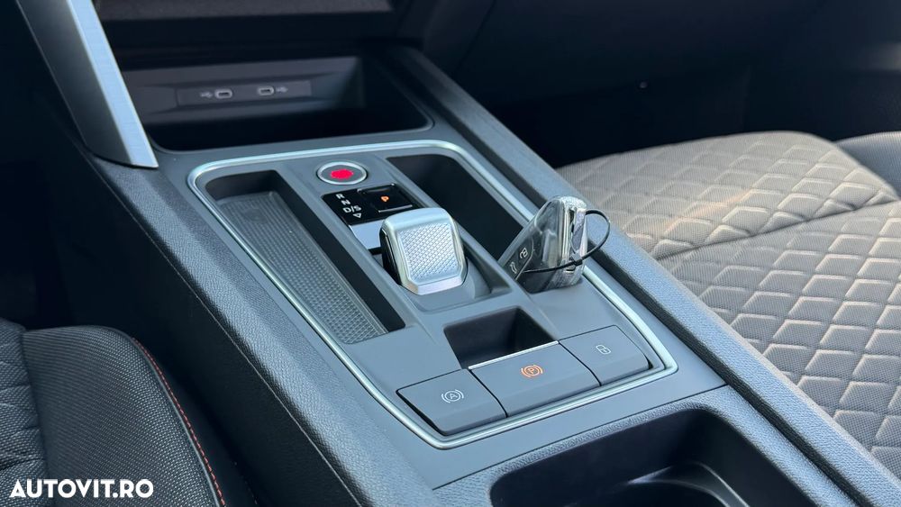 Seat Leon 1.5 eTSI OPF DSG FR Black Edition - 6