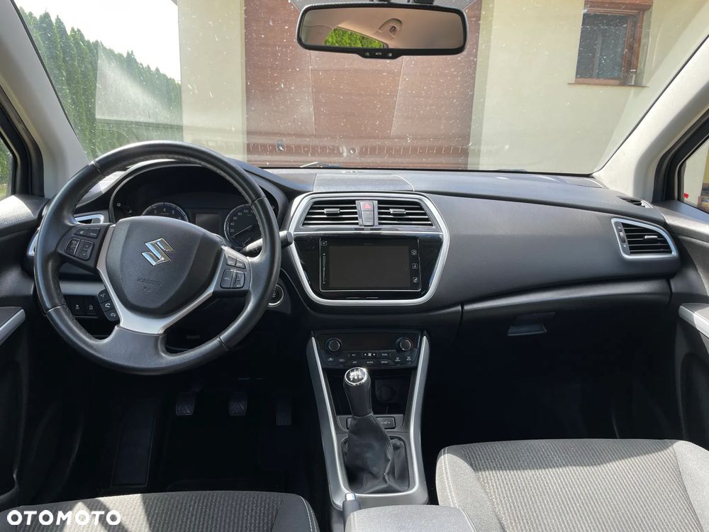 Suzuki SX4 S-Cross 1.0 T Premium - 11