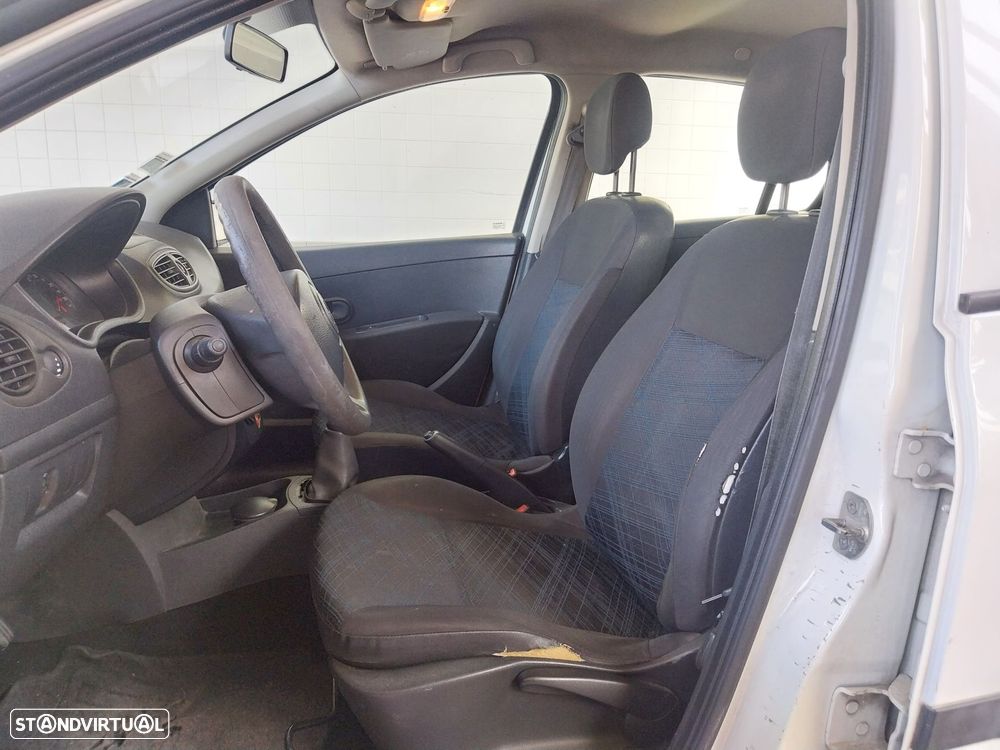 Renault Clio 1.5 dCi Confort - 5