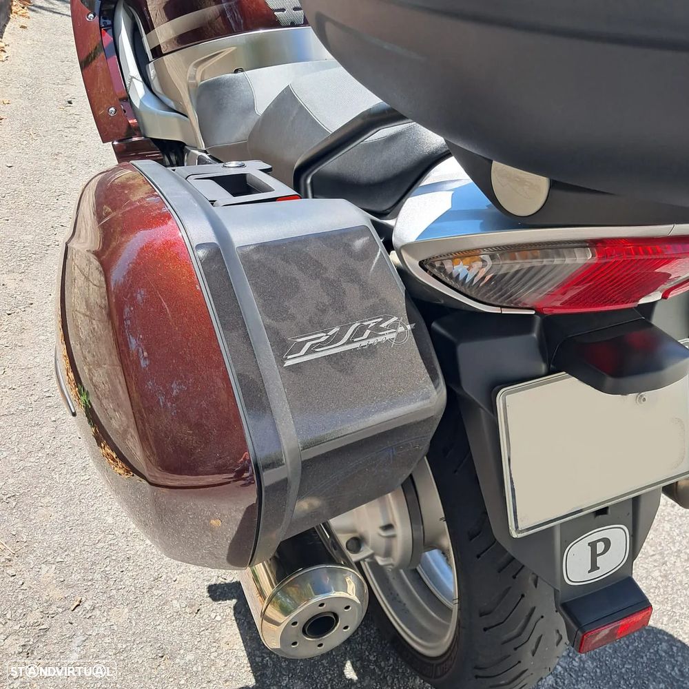 Yamaha FJR - 9