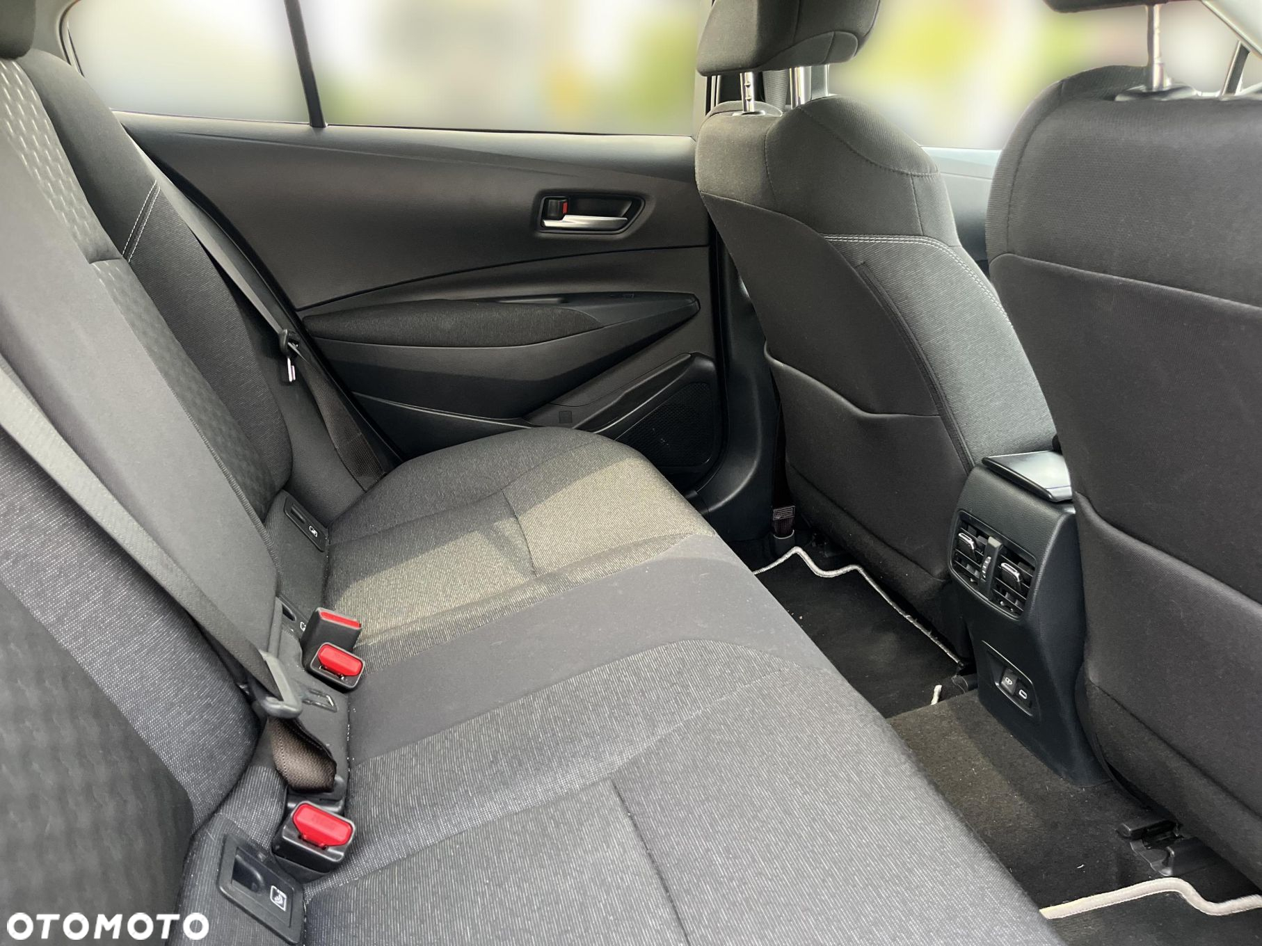 Toyota Corolla 1.8 Hybrid Style - 10