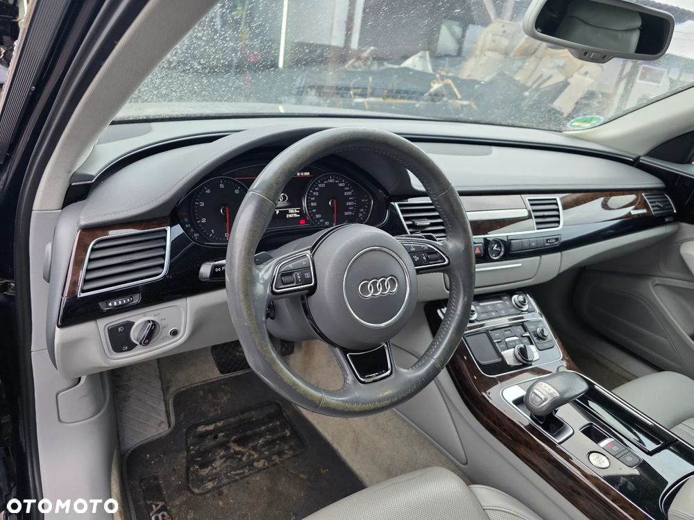 Audi A8 - 9