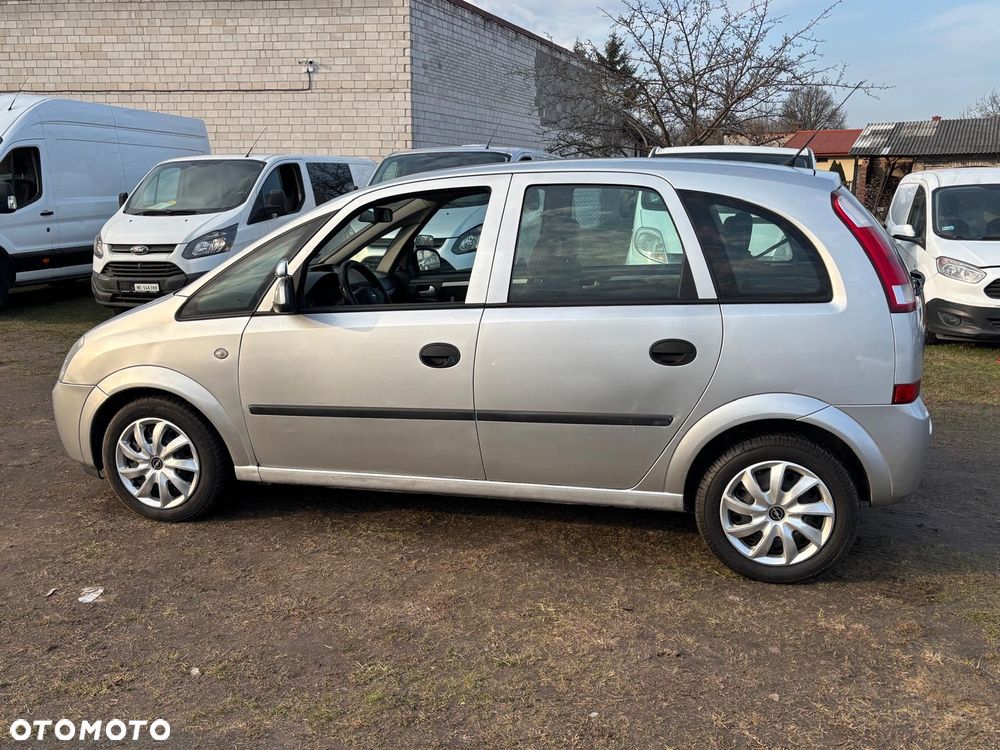 Opel Meriva 1.6 Cosmo - 16