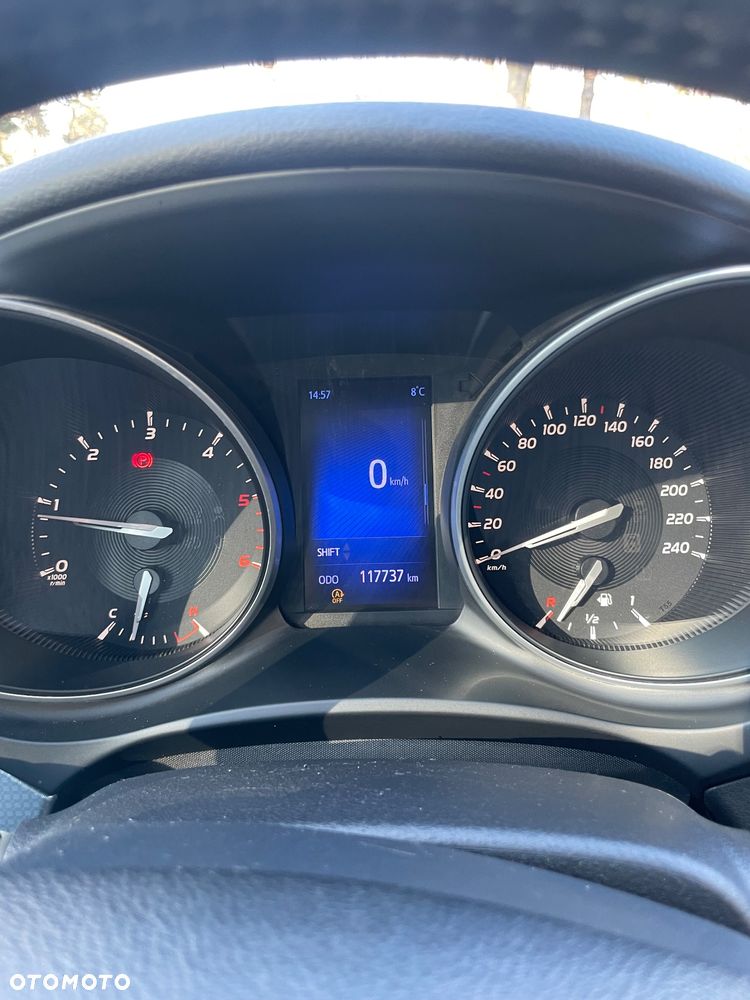 Toyota Avensis 2.0 D-4D Prestige - 10